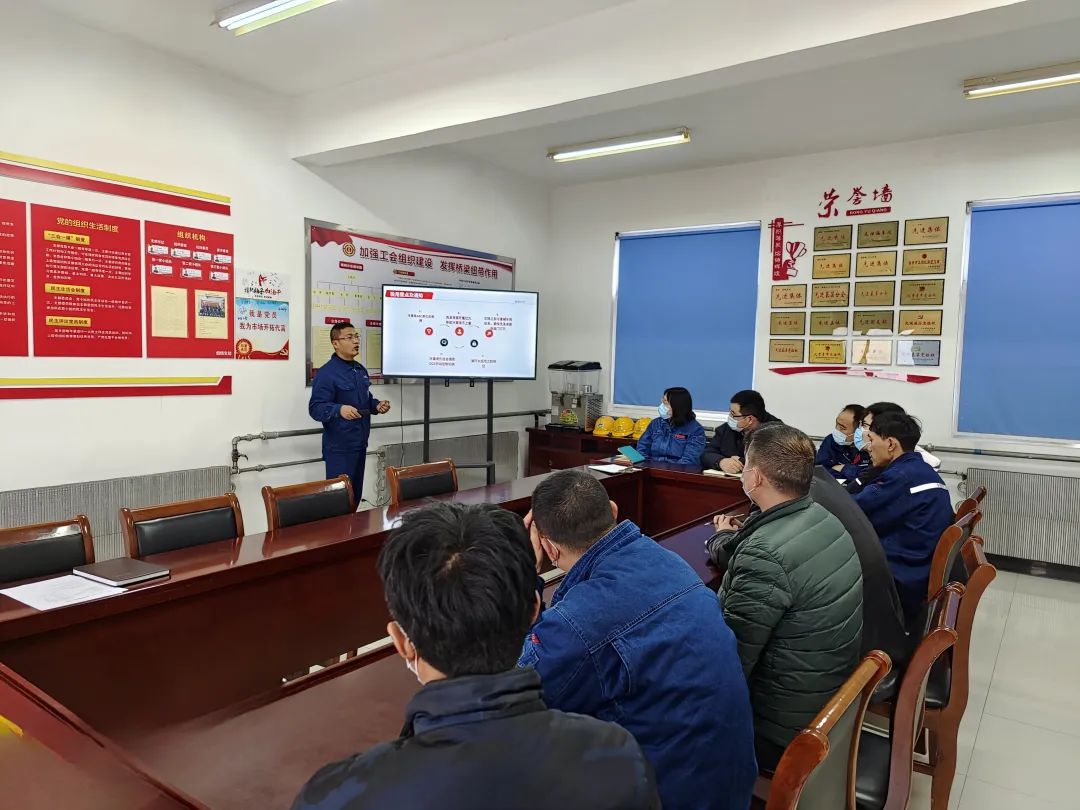 蘇鹽井神三分公司黨委丨搭臺(tái)豎梯 構(gòu)筑人才發(fā)展“新高地”