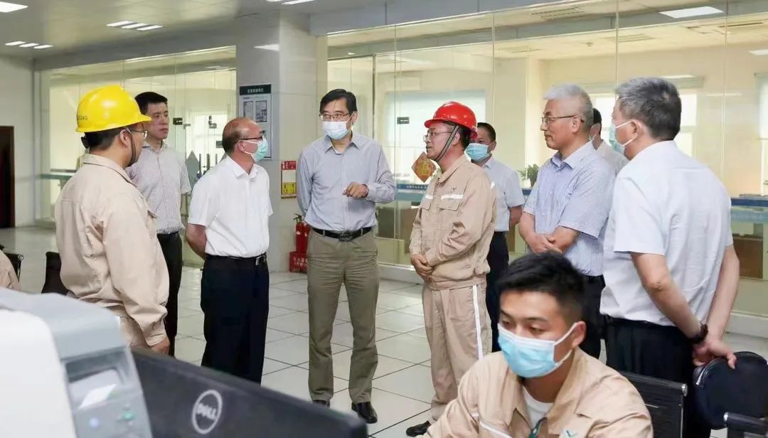 蘇鹽集團(tuán)黨委書記、董事長章朝陽拜訪連云港市委書記方偉