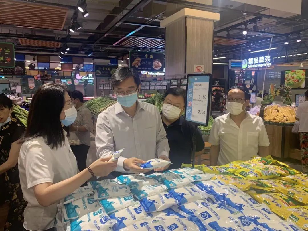 蘇鹽集團(tuán)黨委書記、董事長(zhǎng)章朝陽赴南通蘇州無錫常州四市鹽業(yè)公司調(diào)研 蘇鹽集團(tuán)黨委書記、董事長(zhǎng)章朝陽赴南通蘇州無錫常州四市鹽業(yè)公司調(diào)研