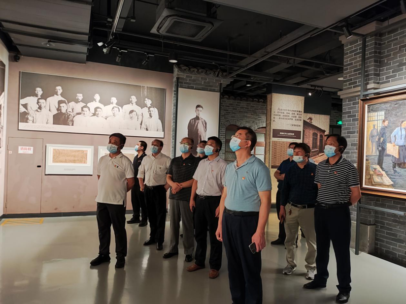 深刻領(lǐng)悟“兩個(gè)確立”決定性意義 堅(jiān)決擔(dān)起“勇挑大梁”重大責(zé)任——蘇鹽集團(tuán)“迎接二十大，勇?lián)率姑敝黝}教育培訓(xùn)班綜述