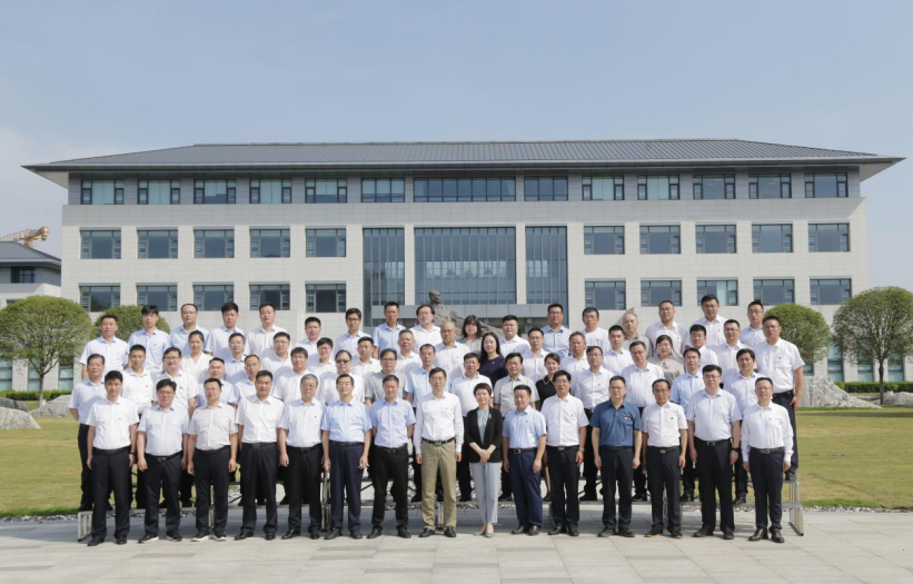 深刻領(lǐng)悟“兩個(gè)確立”決定性意義 堅(jiān)決擔(dān)起“勇挑大梁”重大責(zé)任——蘇鹽集團(tuán)“迎接二十大，勇?lián)率姑敝黝}教育培訓(xùn)班綜述