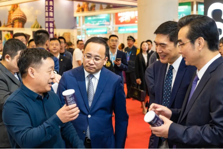 “淮鹽”精彩亮相第六屆中國（淮安）國際食品博覽會、金秋經(jīng)貿(mào)洽談會